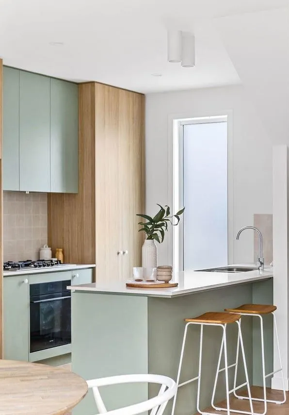 Lorraine — interior finishes