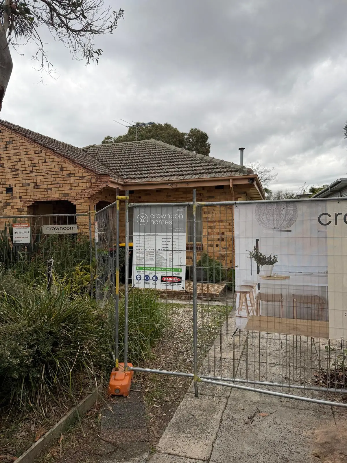 Established block, existing home, quiet SE Melbourne street — checking knockdown rebuild feasibility